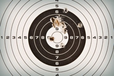 Tiro de chumbeira vai para todo lado (Foto Groupon.Com)