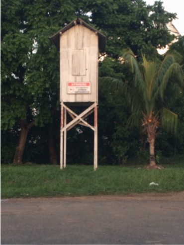 Fiquei com pena do eventual sentinela que ocupa esta guarita