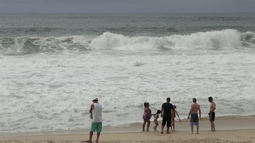 Trindade, distrito de Paraty - O mar não estava de bom humor