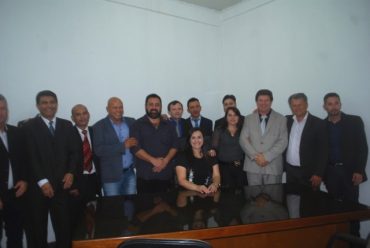 Rosani Donadon, familiares e secretários (Foto Folha de Vilhena)